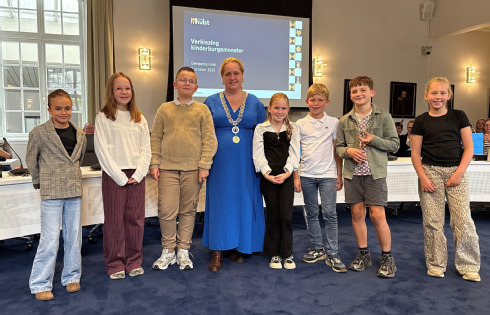 Groepsfoto kandidaten kinderburgemeester